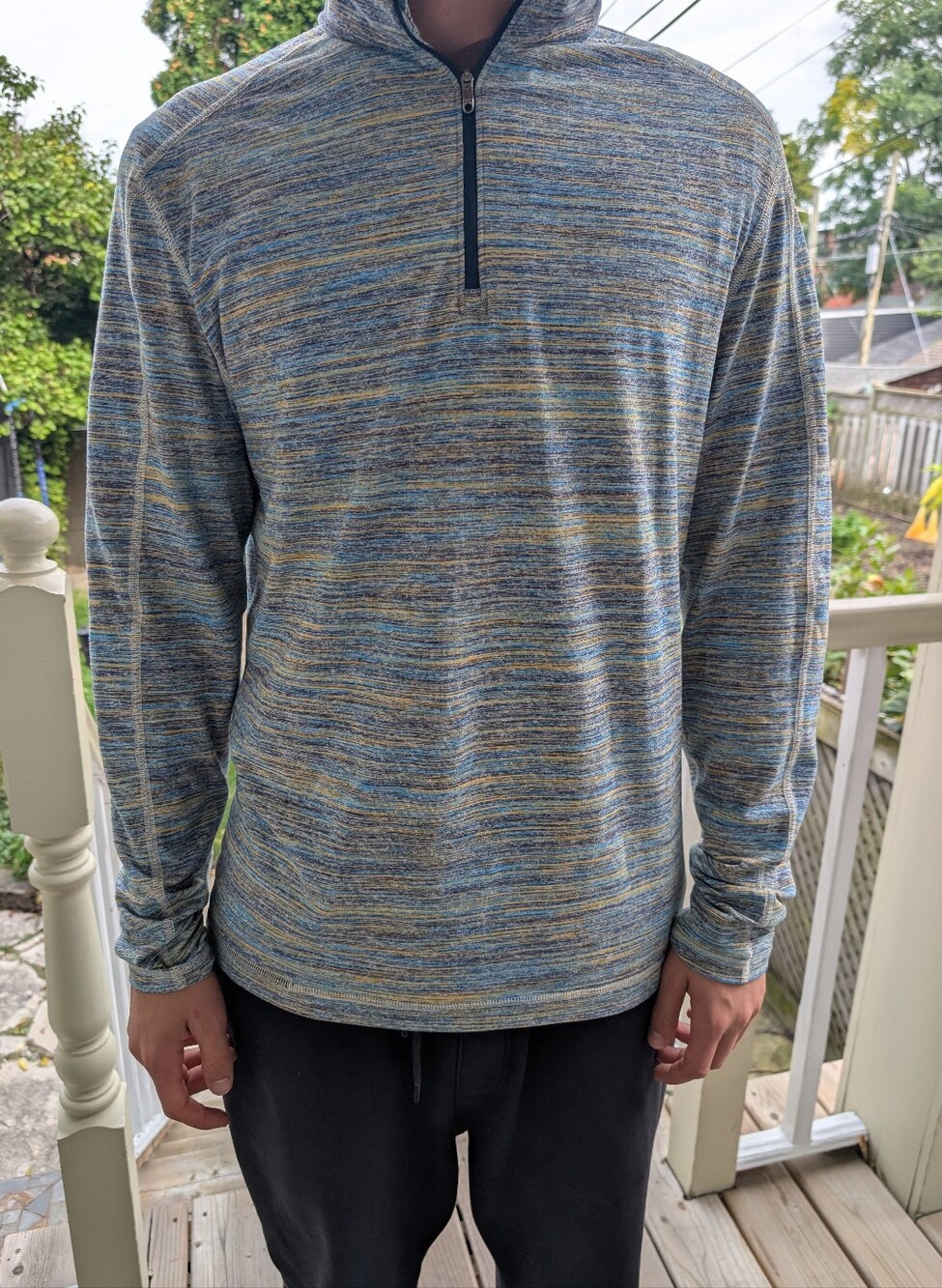 Lululemon men's Quarter Zip up mixed colors striped pattern Size Large*